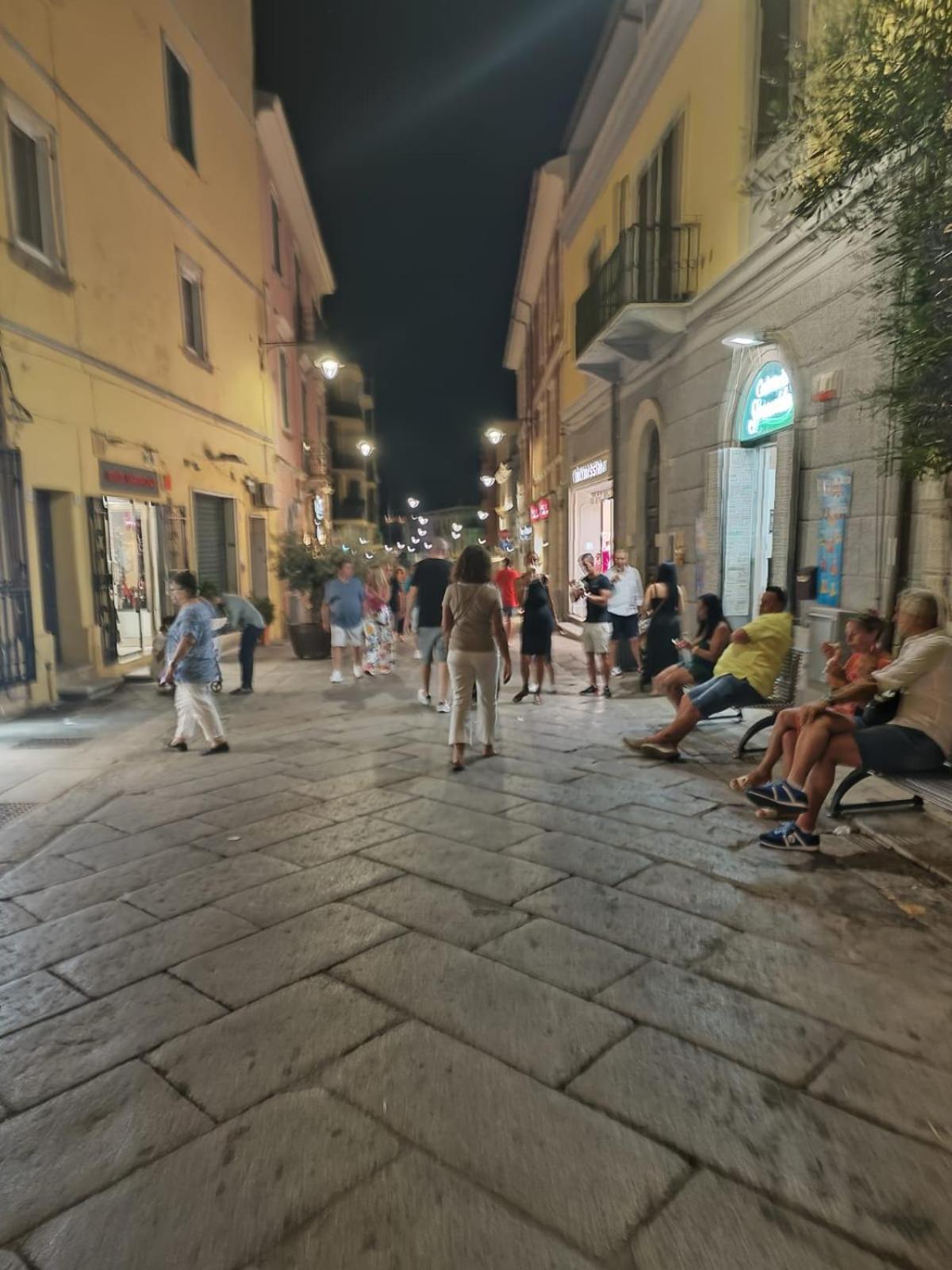 Sorella Luna Room Boutique, Centro Di Olbia Exterior photo