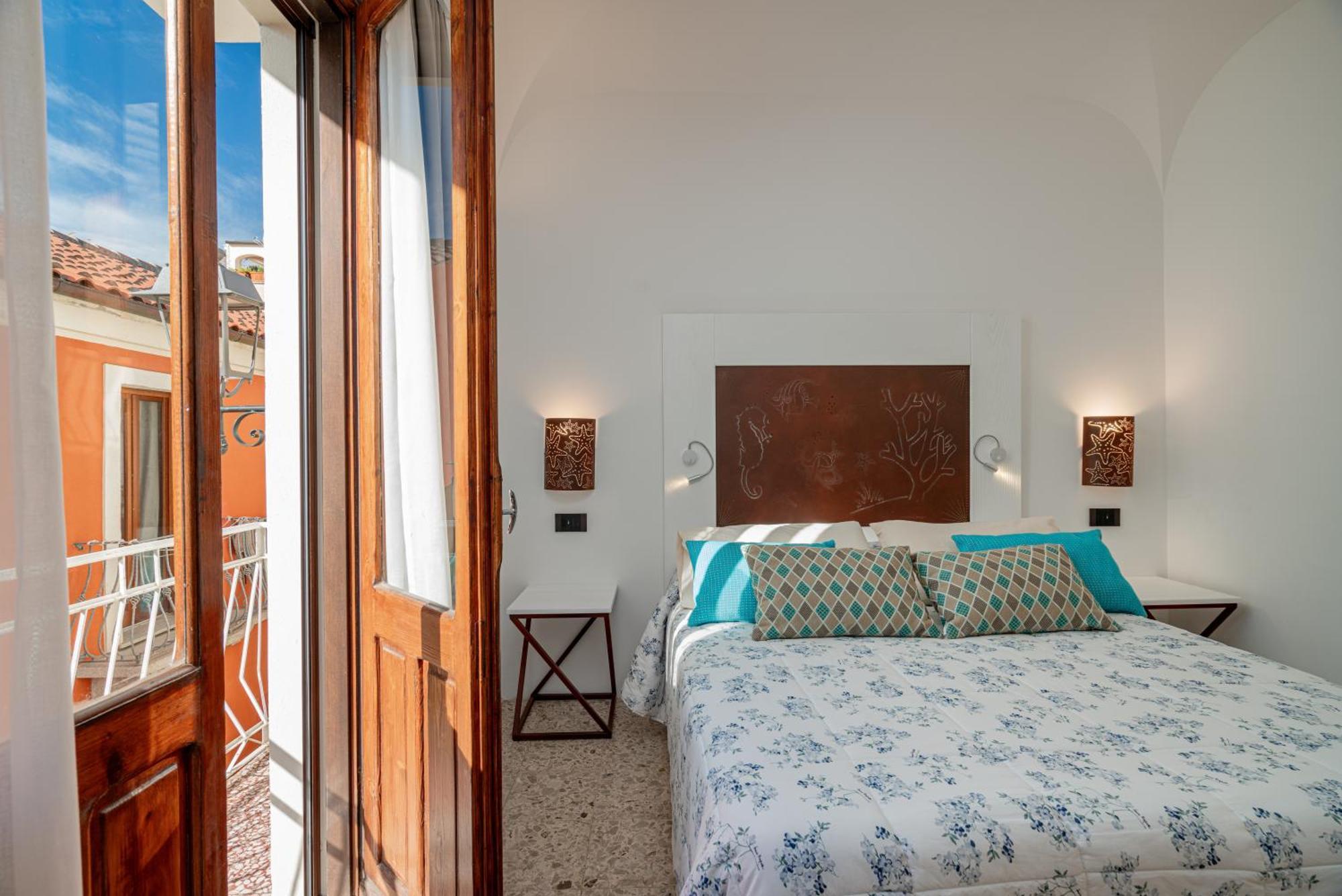 Sorella Luna Room Boutique, Centro Di Olbia Exterior photo