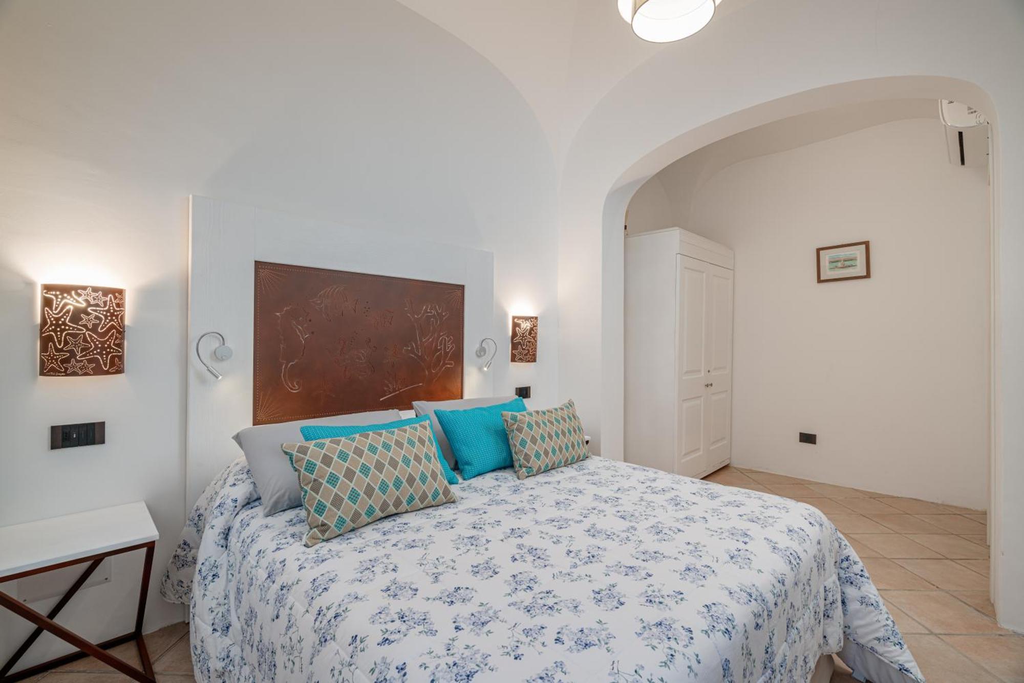 Sorella Luna Room Boutique, Centro Di Olbia Exterior photo